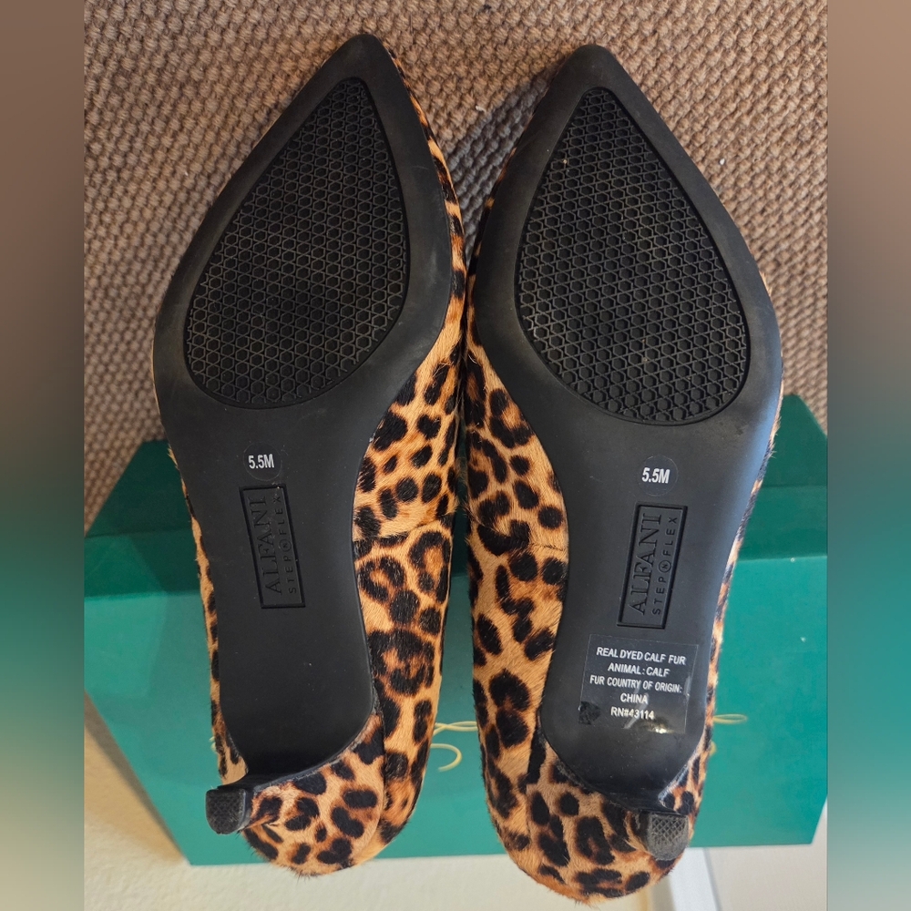 ALFANI Cheetah Small Heeled Pumps - NEW - Picture 3 of 5